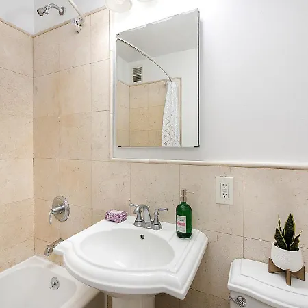 Elegant 3 Beds 2 Baths By Park * New York