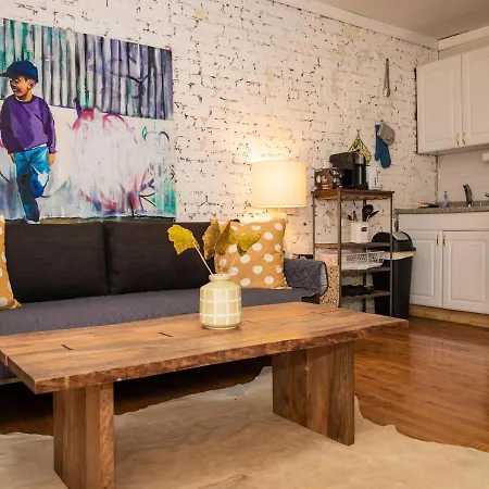Queen Studio In Nyc Apartment