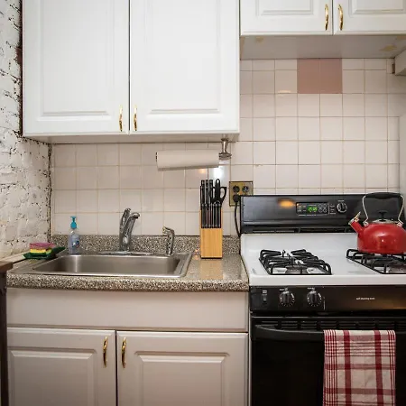Queen Studio In Nyc Apartment