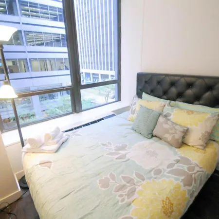 Apartment Two Bed One Bath At Street