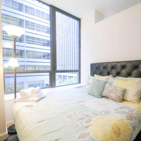Apartment Two Bed One Bath At Street