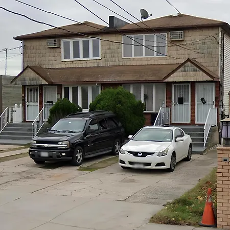 Elegant House Of Rosedale New York