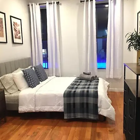 Cozy Studio Chinatown! Location!
