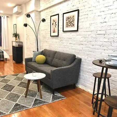 Apartment Cozy Studio Chinatown! Location!