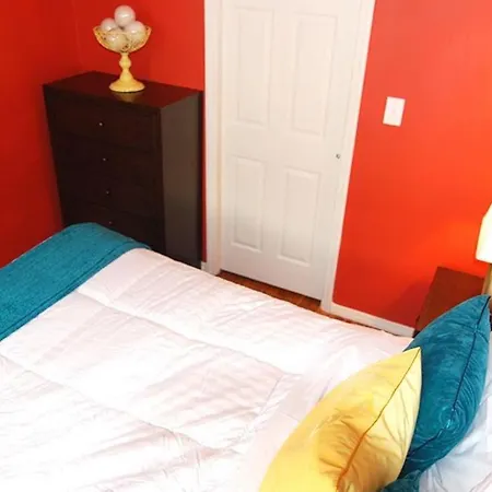 Relaxing 3 Bedroom Near Times Square New York