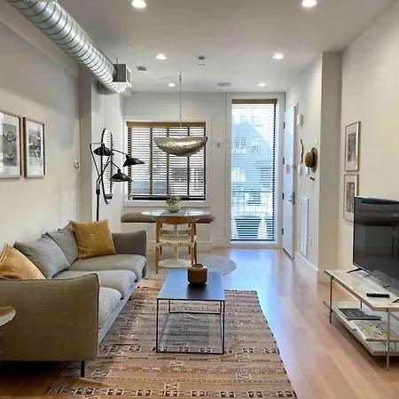 Minimalist Brooklyn Gem To Yourself New York