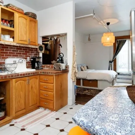 Apartment Lovely 1 Bedroom Service *