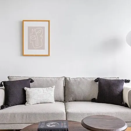 Lovely Service Apartment *