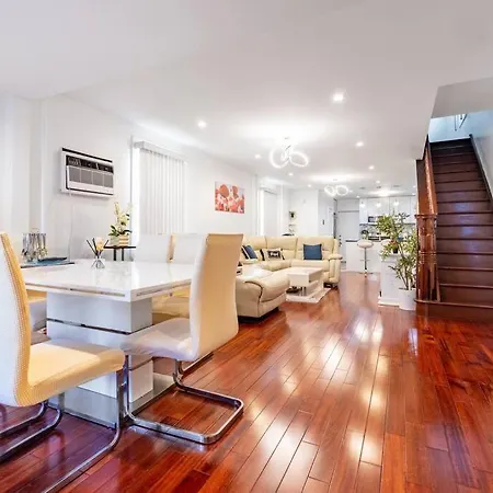 Cheerful 3-bedroom With Parking