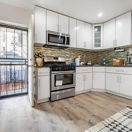 Cheerful 3-bedroom With Parking * New York