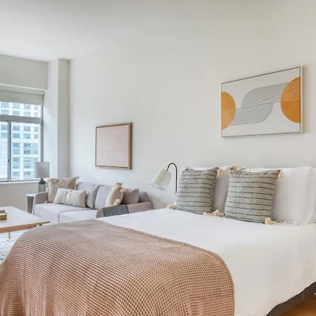 Apartment Fidi W Gym Doorman Nr Freedom Tower Nyc-1094