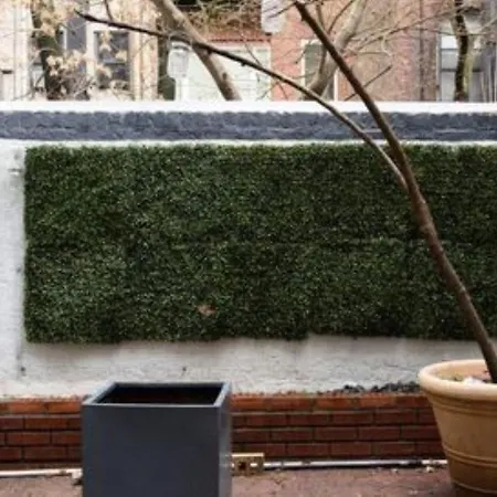 Apartment Stunning 2 Bedroom *