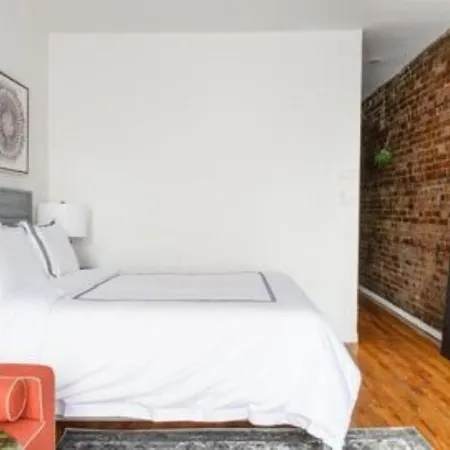 Apartment Stunning 2 Bedroom New York