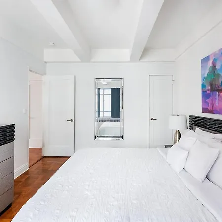 Lovely 1 Bedroom Apartment *