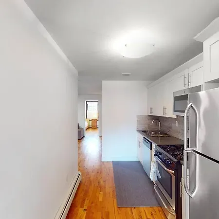Apartment Urban Holiday…