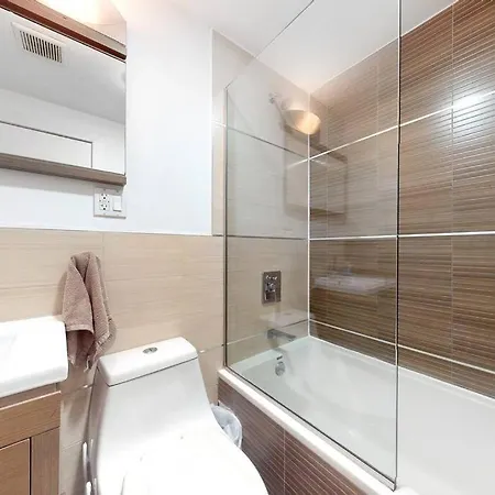 Apartment Urban Holiday… *