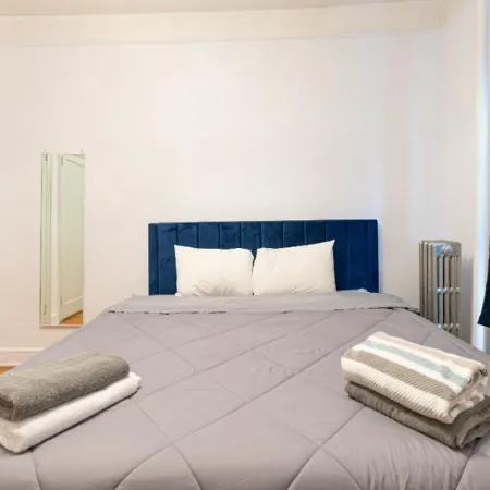 Designer Three Bd In Nyc Apartment New York