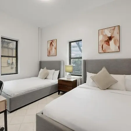 Bay Ridge Gem: Stylish & Serene Getaway Apartment New York