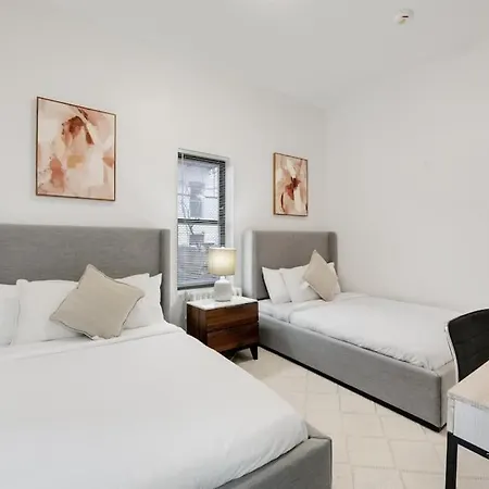 Bay Ridge Gem: Stylish & Serene Getaway