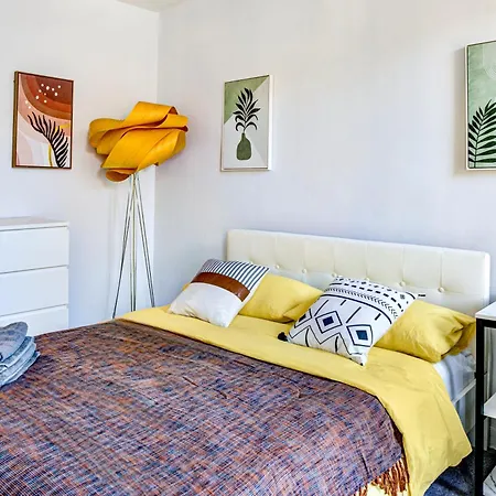 Heavenly Suites In Perfect Location Of Hell Kitchen Apartment *