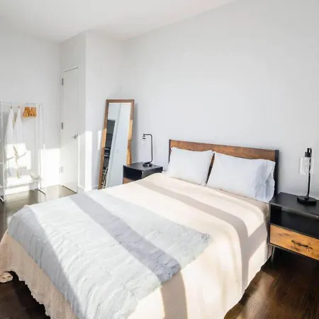 Stunning One Bed One Bath At Ues Apartment New York