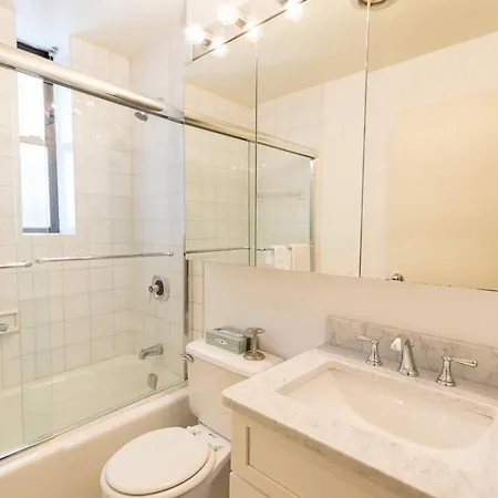 Apartment Comfy 4 Bedroom In Nyc! *