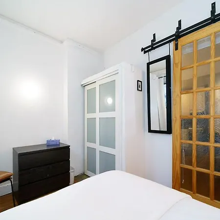 Comfy 4 Bedroom In Nyc!