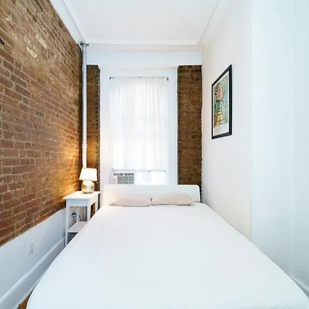 Comfy 4 Bedroom In Nyc! Apartment *
