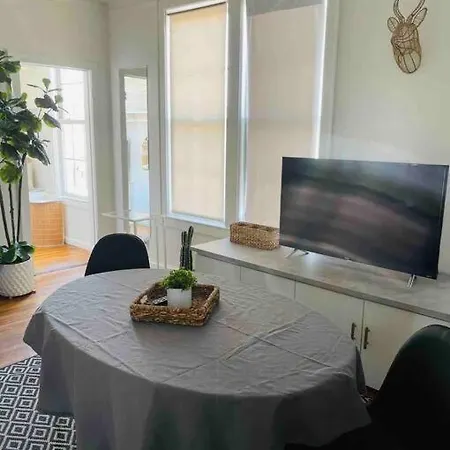 Ny3182furnished Apartm, 3 Br's 4 Beds, 1bath, Kitchen Apartment