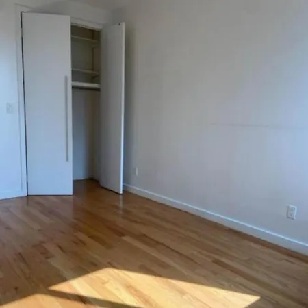 Homestay Delancey Tower New York