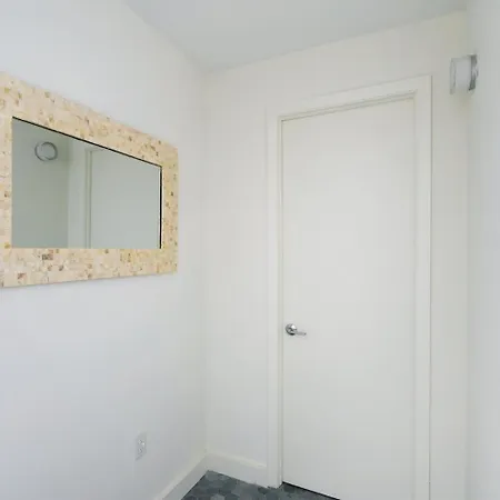 Luxurious 2 Bedroom In