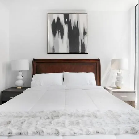 Beautiful 2 Bedroom In Manhattan