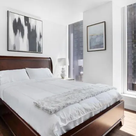 Beautiful 2 Bedroom In Manhattan