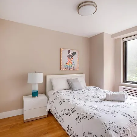 Lovely 2 Bedroom Unit In Nyc! New York