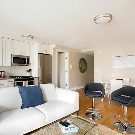 Lovely 2 Bedroom Unit In Nyc! New York