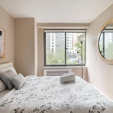 Lovely 2 Bedroom Unit In Nyc! Apartment