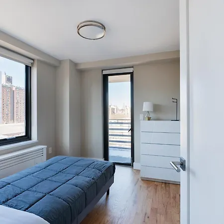 Apartment Luxurious 2 Bedroom With Private Balcony