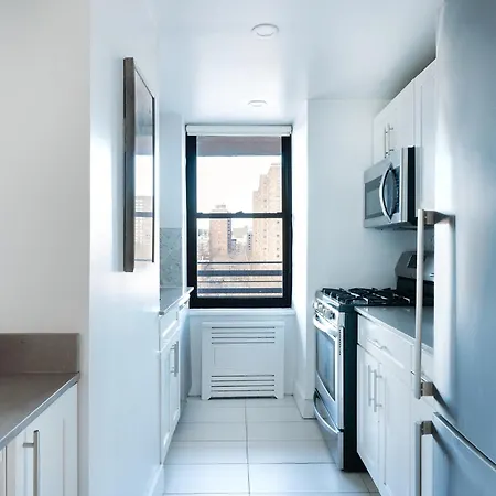 Luxurious 2 Bedroom With Private Balcony