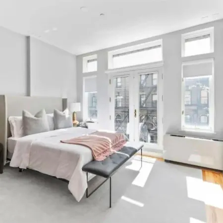 Cozy Studio At Ues Apartment *