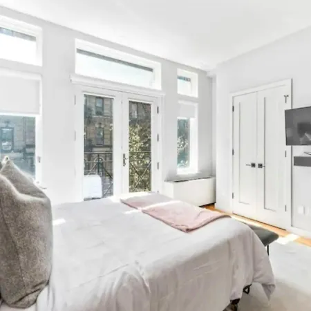 Cozy Studio At Ues New York
