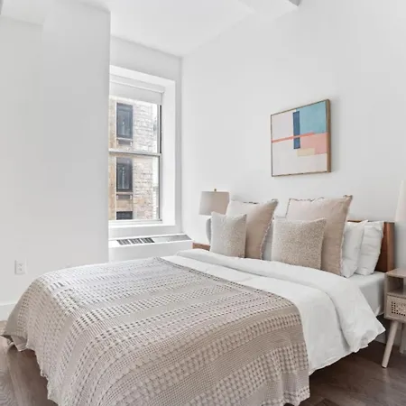 Manhattan Luxury 5