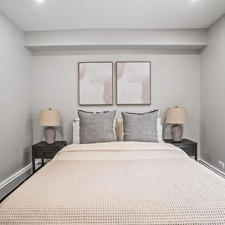 Cozy Corner 2 Bd 1 Bath Apartment New York