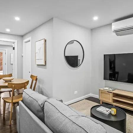 Cozy Corner 2 Bd 1 Bath *