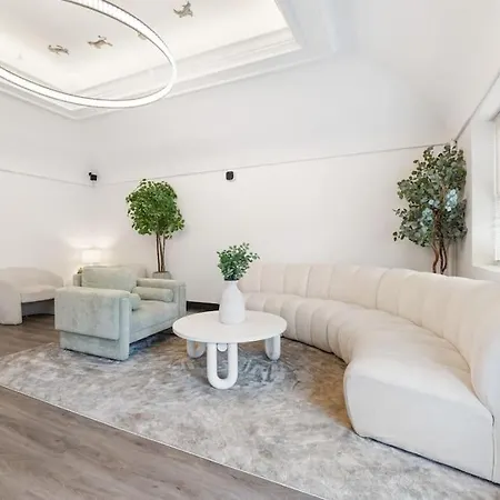 Mid Apt With 1bd In Bay Ridge