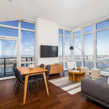 Apartment Super 2 Bed 2 Bath Luxury