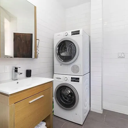 Heart Of East Villgem 3br1ba Washer Dryer New York