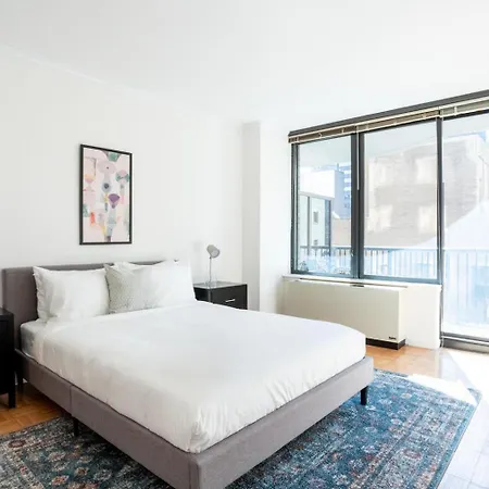 Midtown East 2br W Doorman Gym Nr Bloomingdales Nyc-1352 Apartment