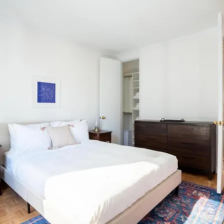 Midtown East 2br W Doorman Gym Nr Bloomingdales Nyc-1352 * New York