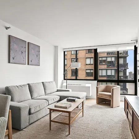 Apartment Bright With Views In Shared *