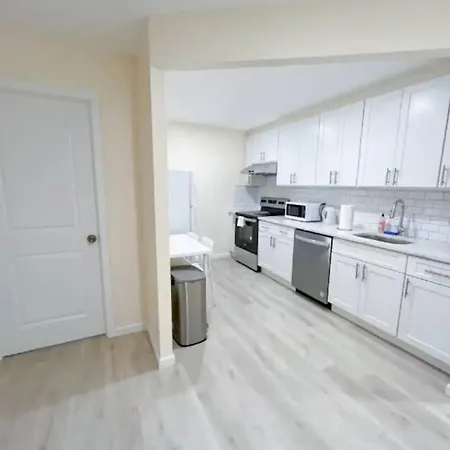 Apartment Flushing- 2 Floor *